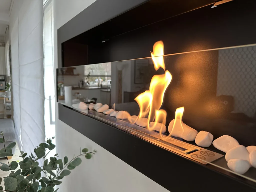 Decorative Stones 1 kg – White in a home setting
