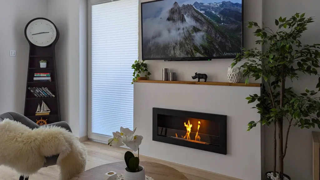 900 Slim Bioethanol Fireplace – Matt black in a home setting